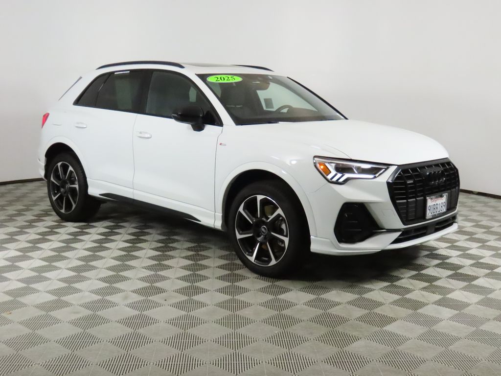 Thumbnail: 2025 Audi Q3 - 7