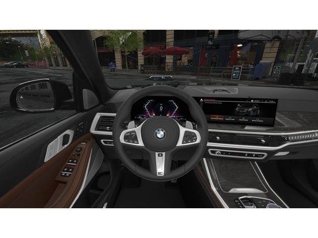 Thumbnail: 2026 BMW X7 - 13