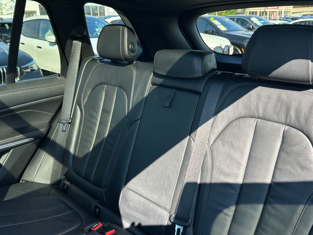 Thumbnail: 2020 BMW X5 - 28