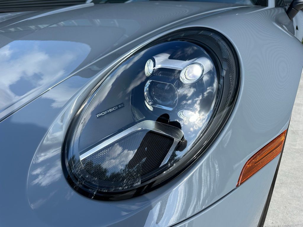 Thumbnail: 2023 Porsche 911 - 13