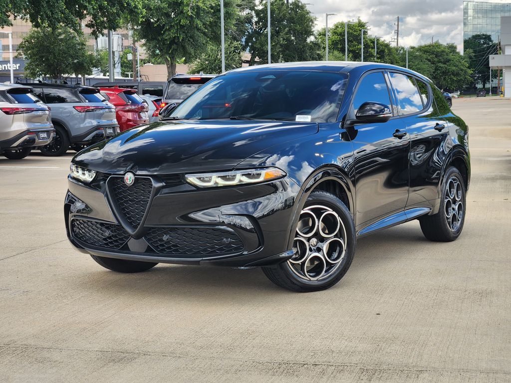 Black 2025 Alfa Romeo Tonale AWD SUV / Crossover All-Wheel Drive 9-Speed Automatic