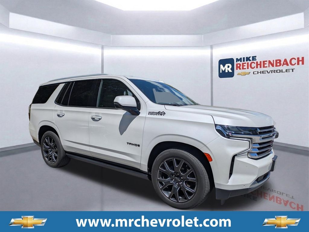 White (Iridescent Pearl Tricoat) 2023 Chevrolet Tahoe High Country 4WD SUV / Crossover Four-Wheel Drive