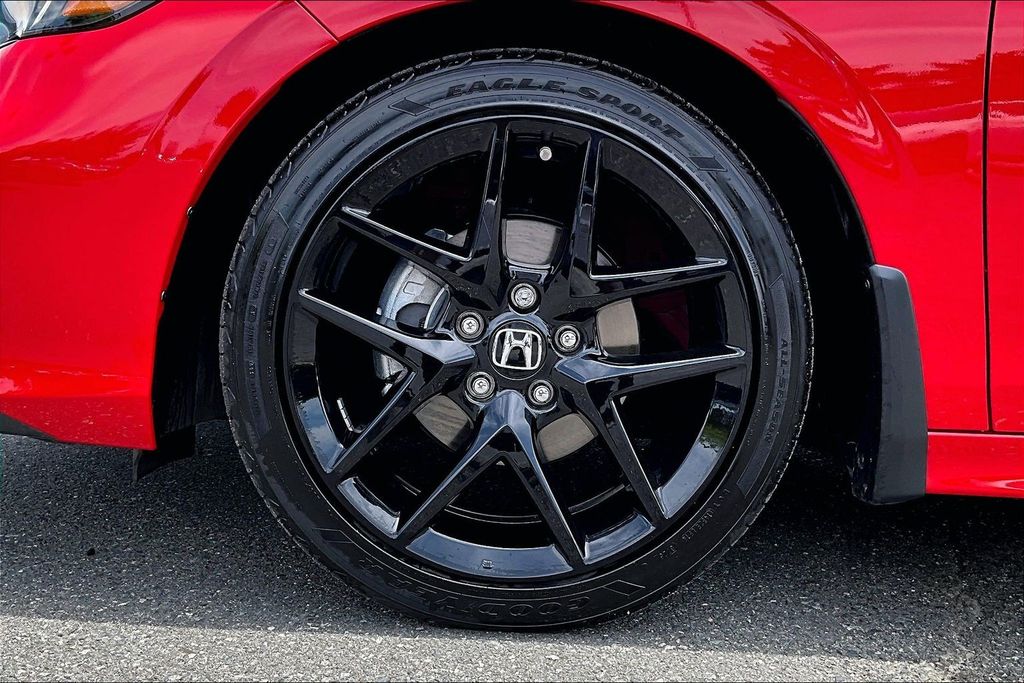 2025 Honda Civic Sport - Photo 21