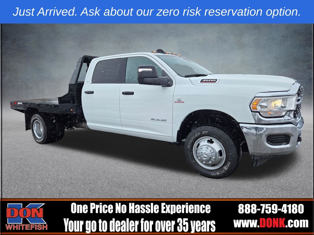 2024 RAM 3500 Chassis SLT Crew Cab LB DRW 4WD