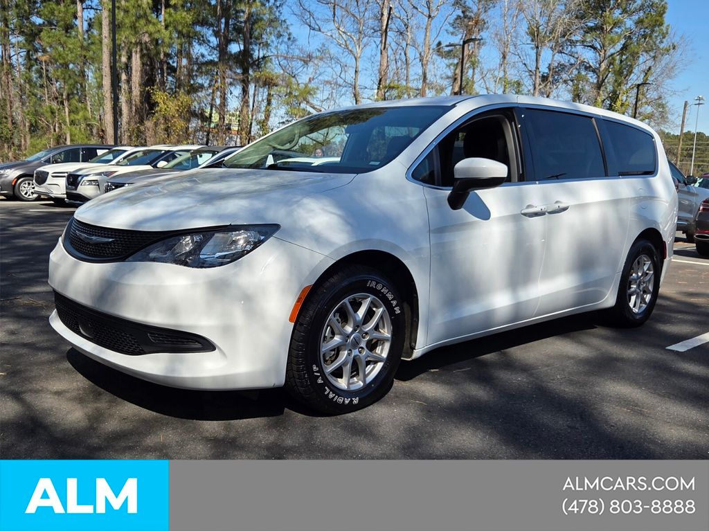 Bright White Clearcoat 2022 Chrysler Voyager LX FWD Minivan Front-Wheel Drive 9-Speed Automatic