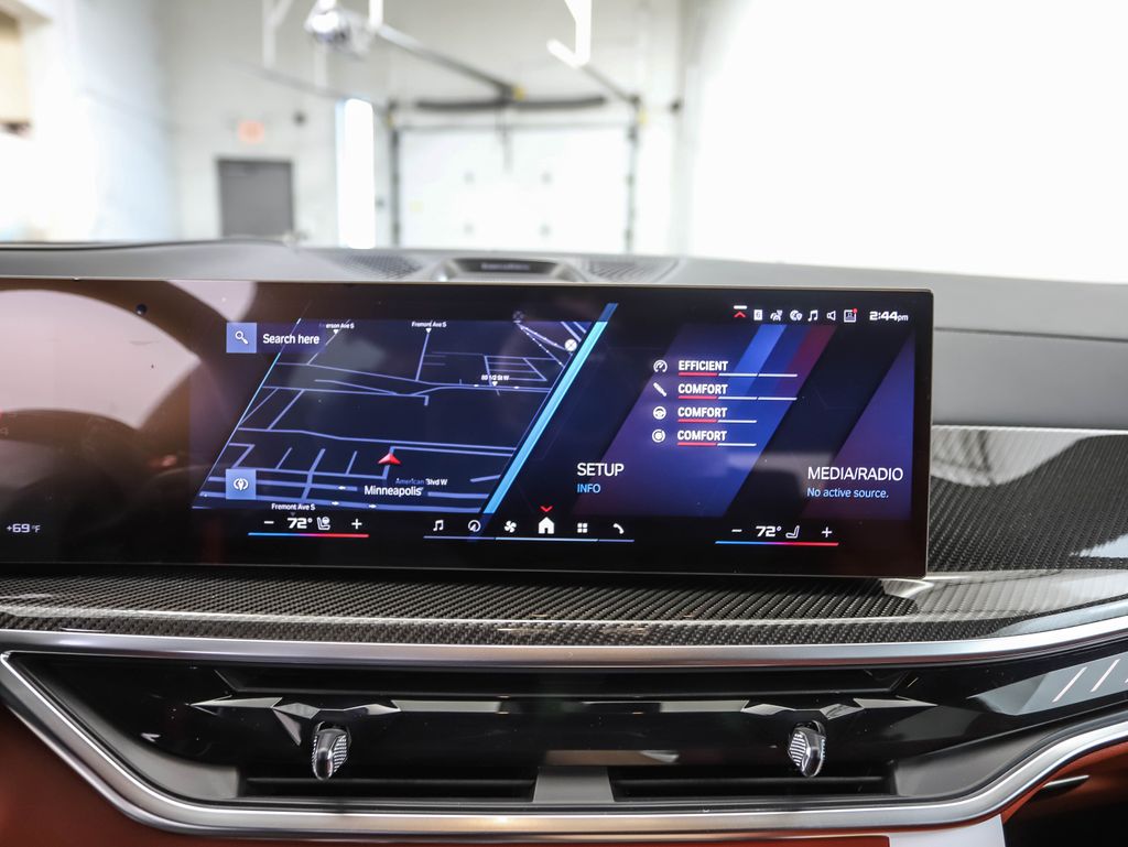 Thumbnail: 2026 BMW X5 - 15