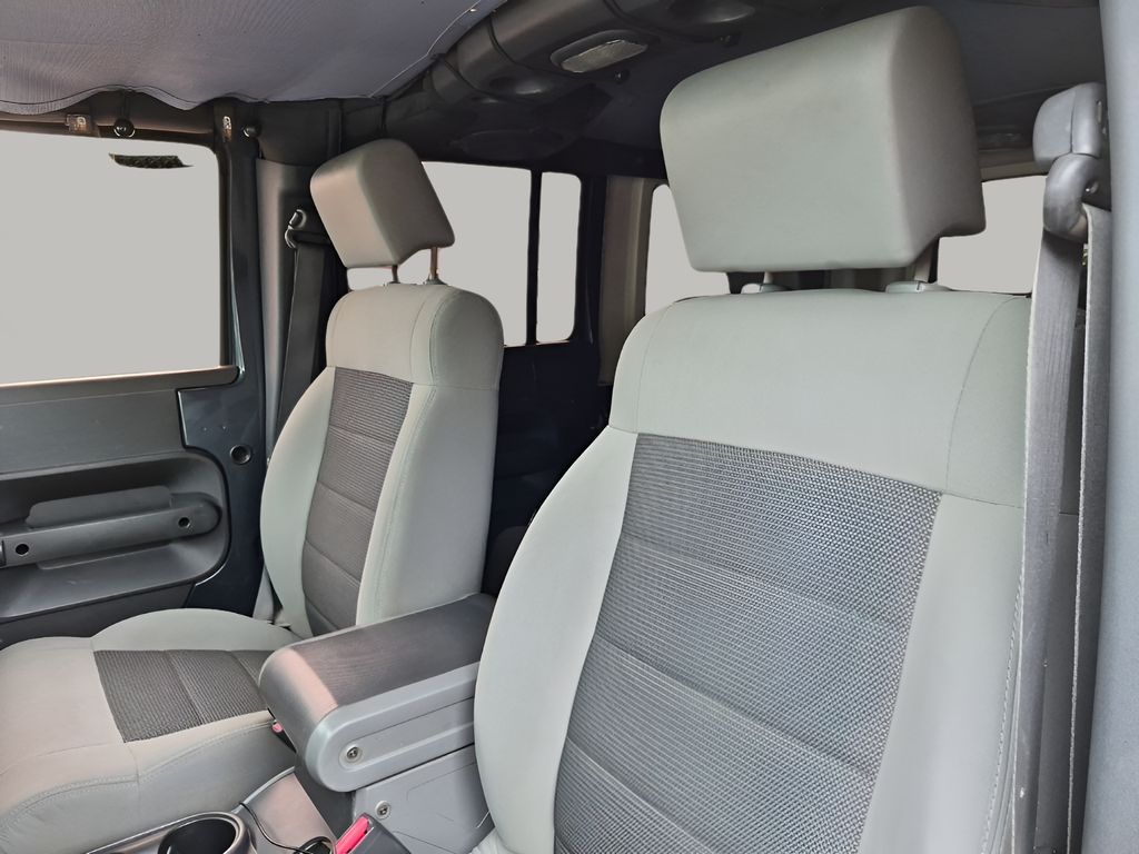 Used 2008  Jeep Unlimited X image 29