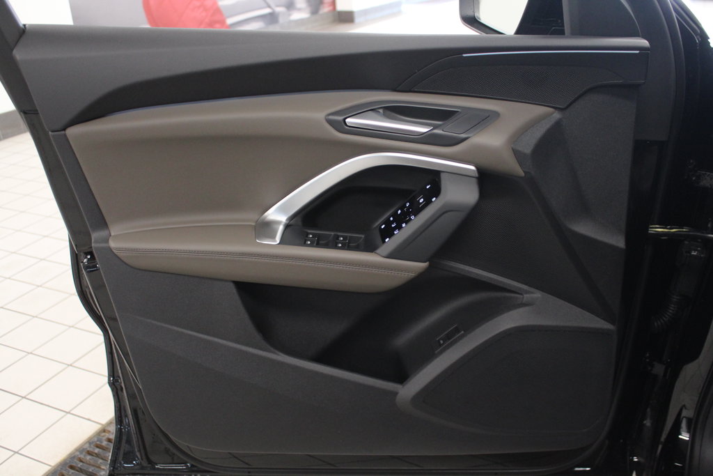 Thumbnail: 2026 Audi Q5 - 14