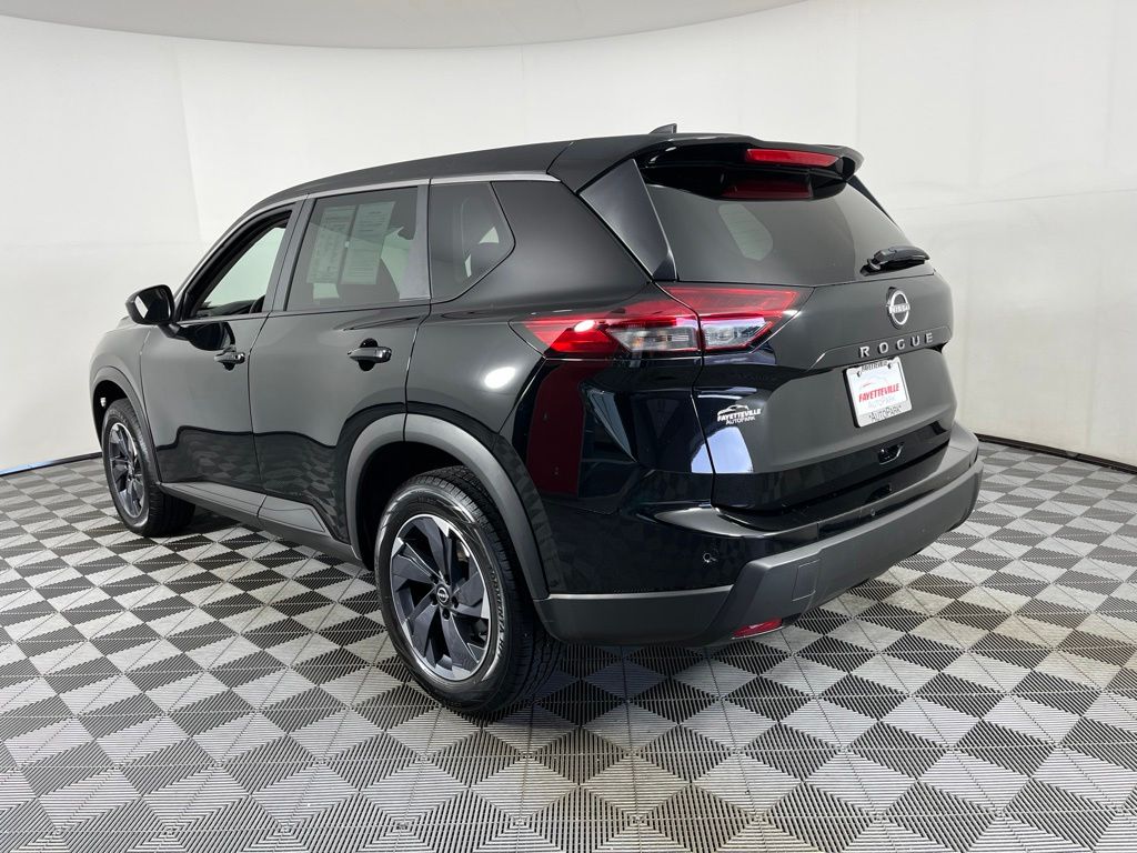 Thumbnail: 2025 Nissan Rogue - 15