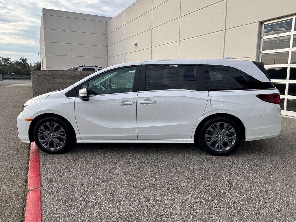 Thumbnail: 2025 Honda Odyssey - 8