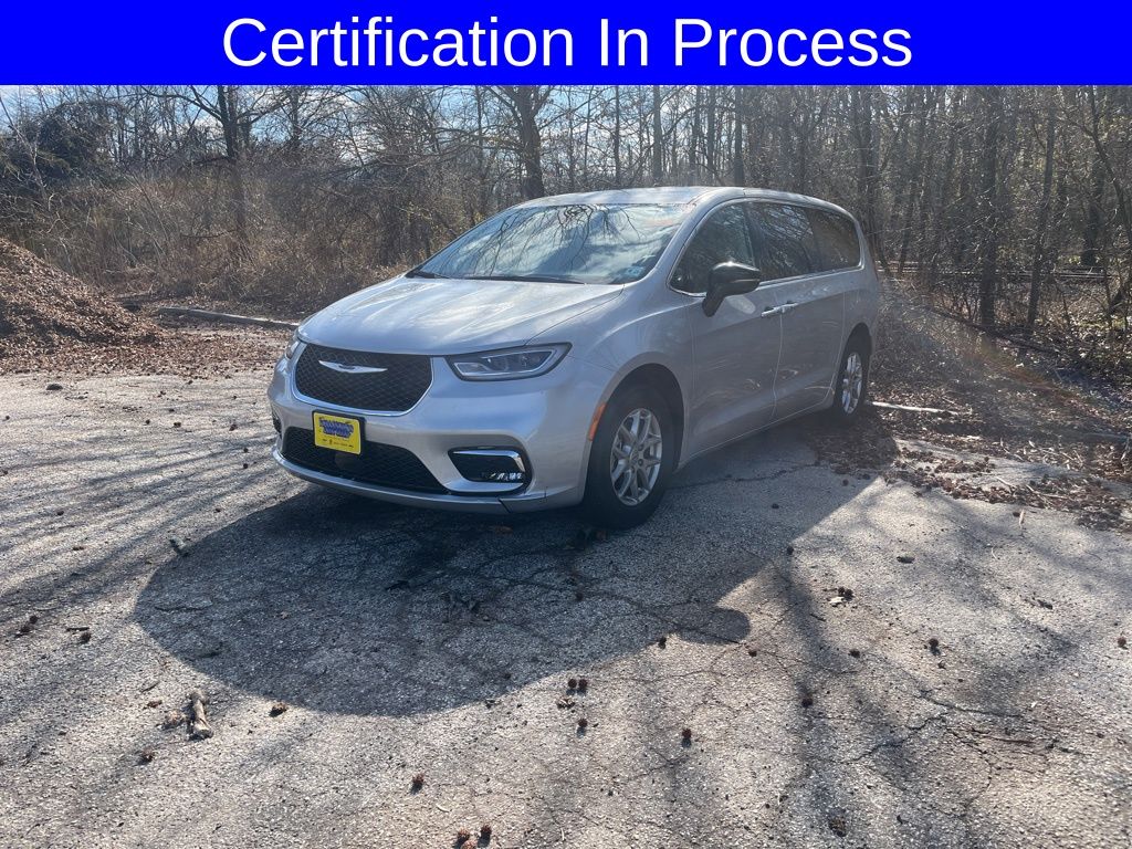 2024 Chrysler Pacifica Touring L FWD