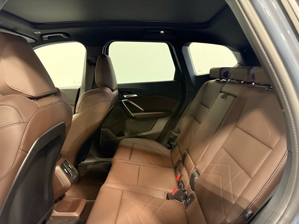 Thumbnail: 2025 BMW X1 - 11