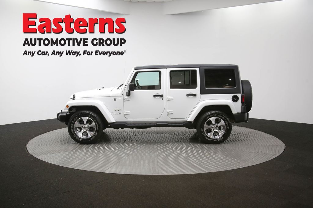 Used 2018 White Jeep Unlimited Sahara image 58