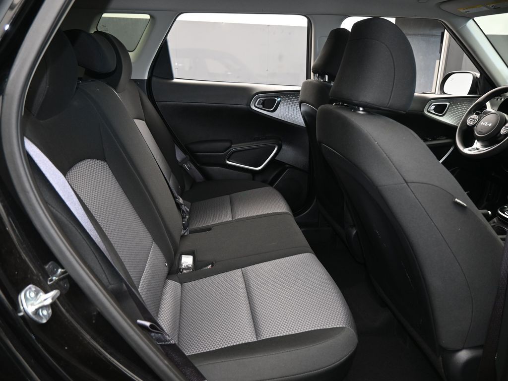 Used 2023 Fusion Black Kia LX image 33