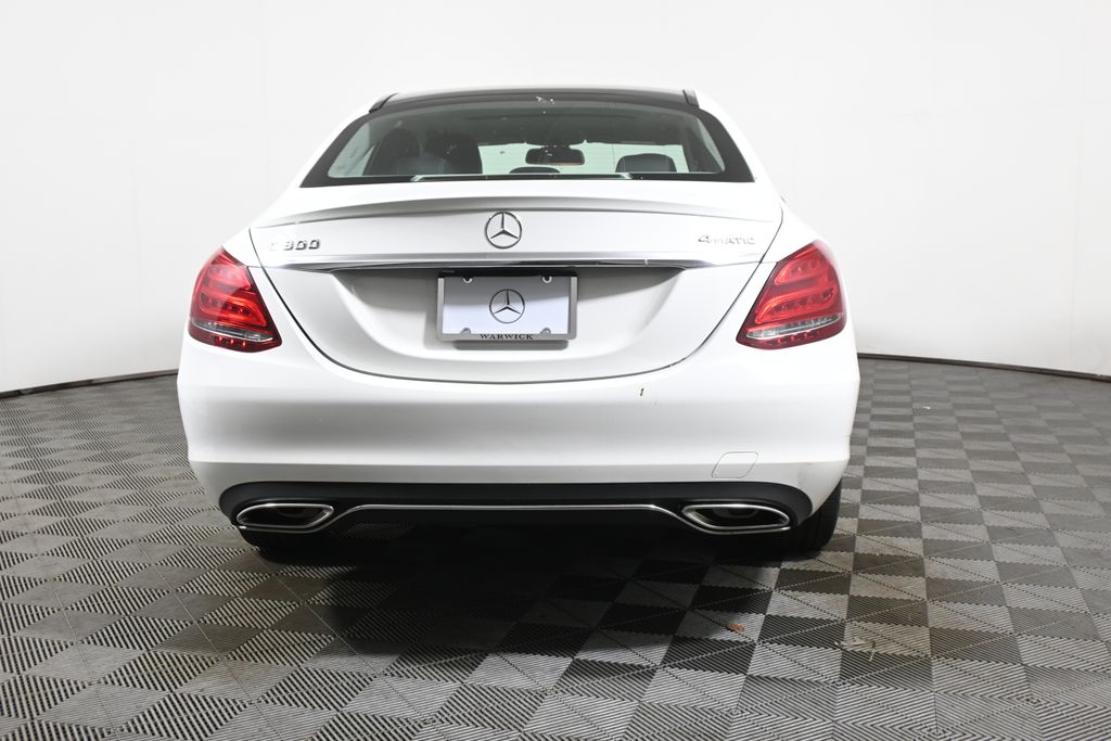Thumbnail: 2015 Mercedes-Benz C-Class - 6
