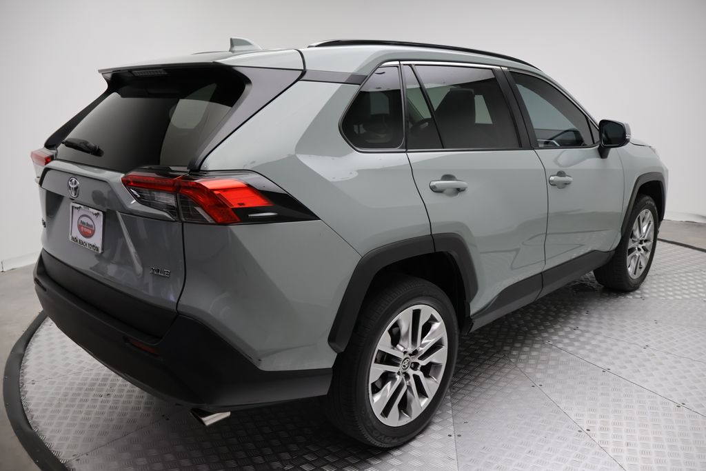 Thumbnail: 2023 Toyota RAV4 - 8