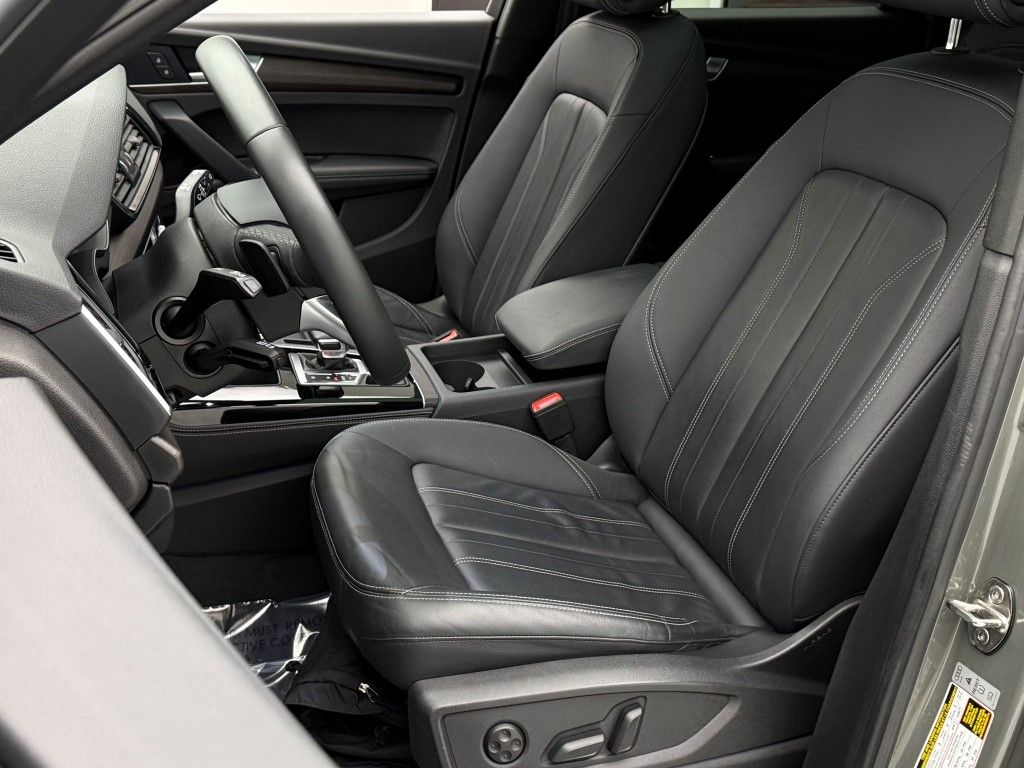 Thumbnail: 2023 Audi Q5 - 23