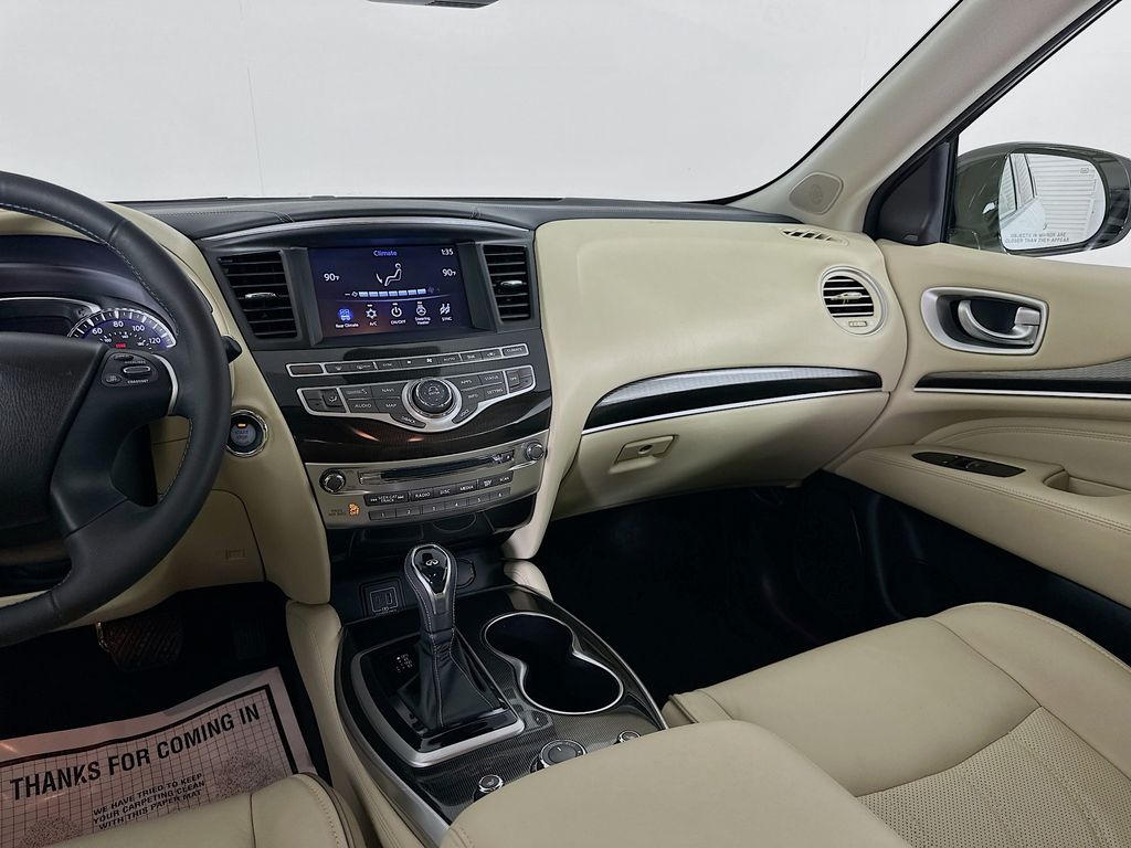 2020 INFINITI QX60 Luxe 25