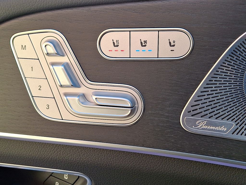 Thumbnail: 2026 Mercedes-Benz GLE - 18