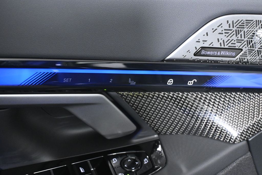 Thumbnail: 2026 BMW M5 - 29