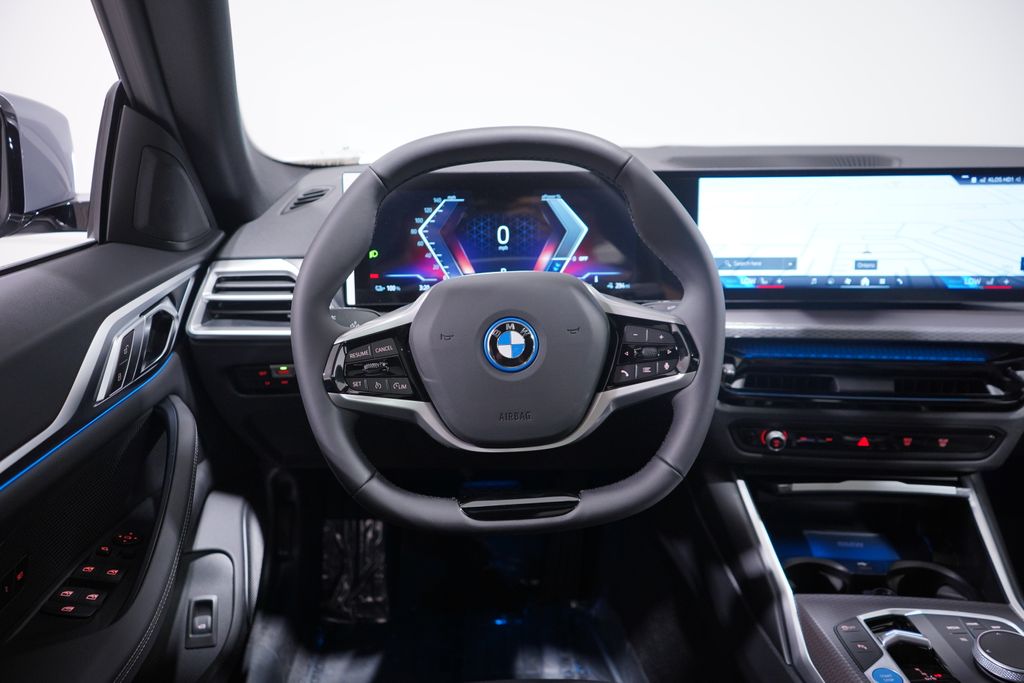 2025 BMW i4 eDrive40 11