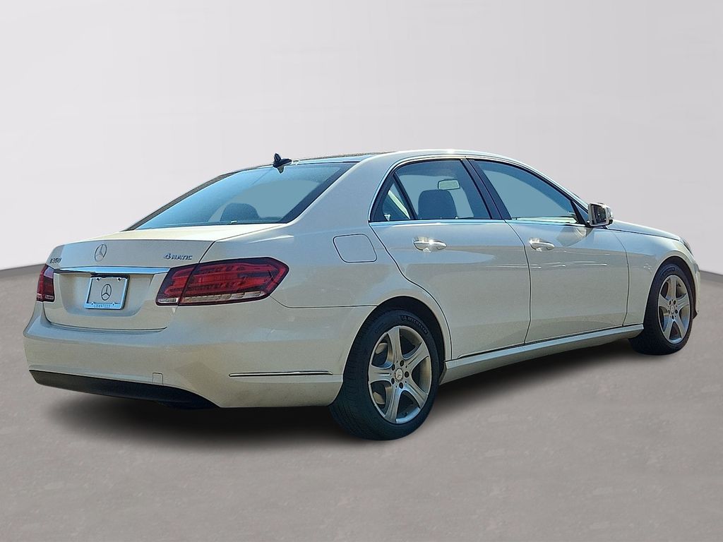 Thumbnail: 2014 Mercedes-Benz E-Class - 4