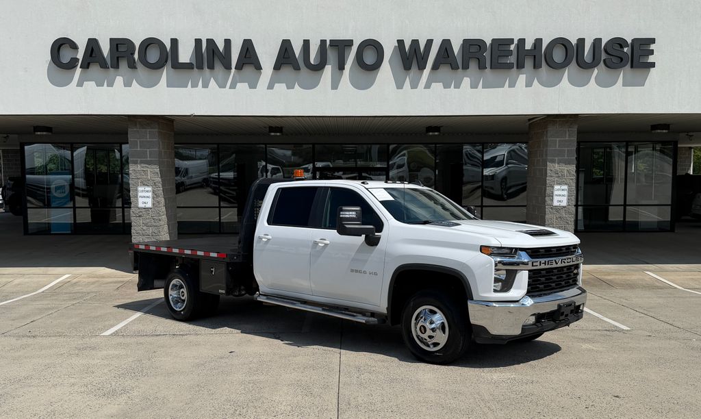 Summit White 2023 Chevrolet Silverado 3500HD Pickup Truck Four-Wheel Drive Automatic