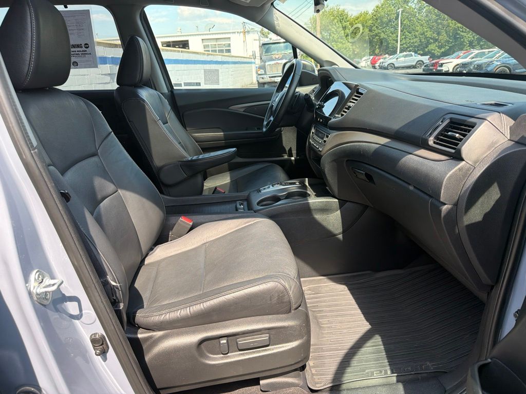 Thumbnail: 2022 Honda Pilot - 26
