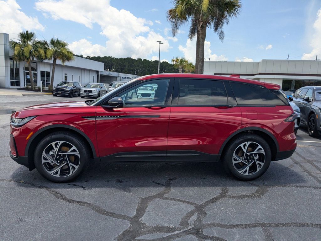 2025 Lincoln Nautilus Hybrid Premiere