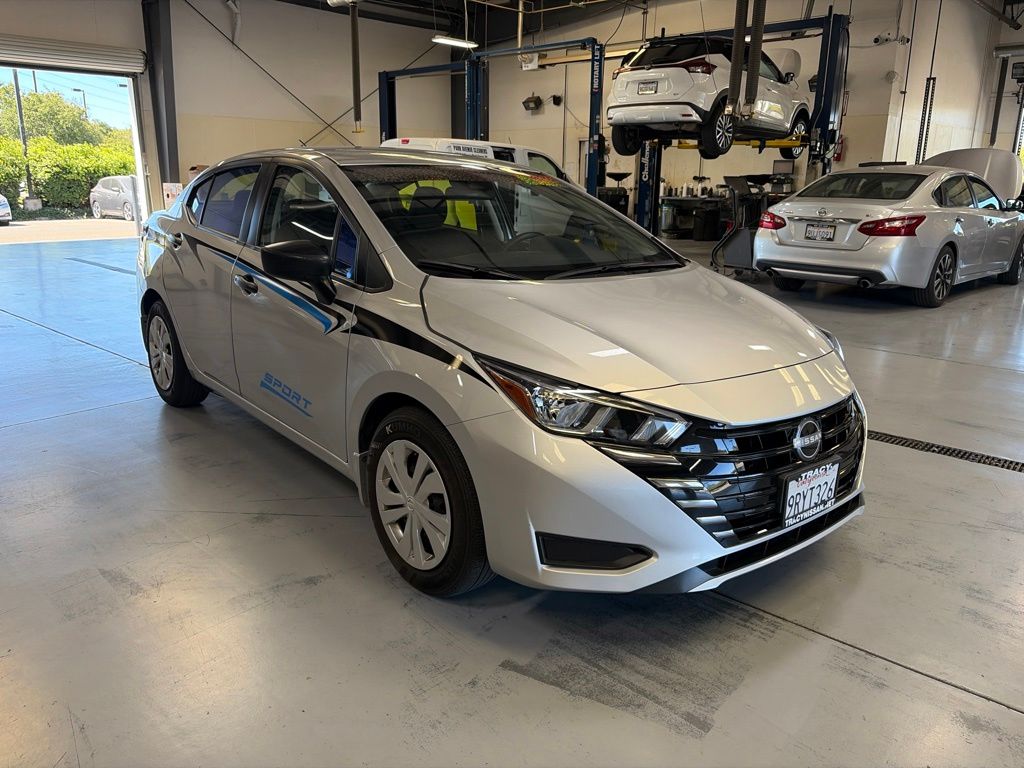 Brilliant Silver Metallic 2024 Nissan Versa Sedan Front-Wheel Drive Continuously Variable Transmission