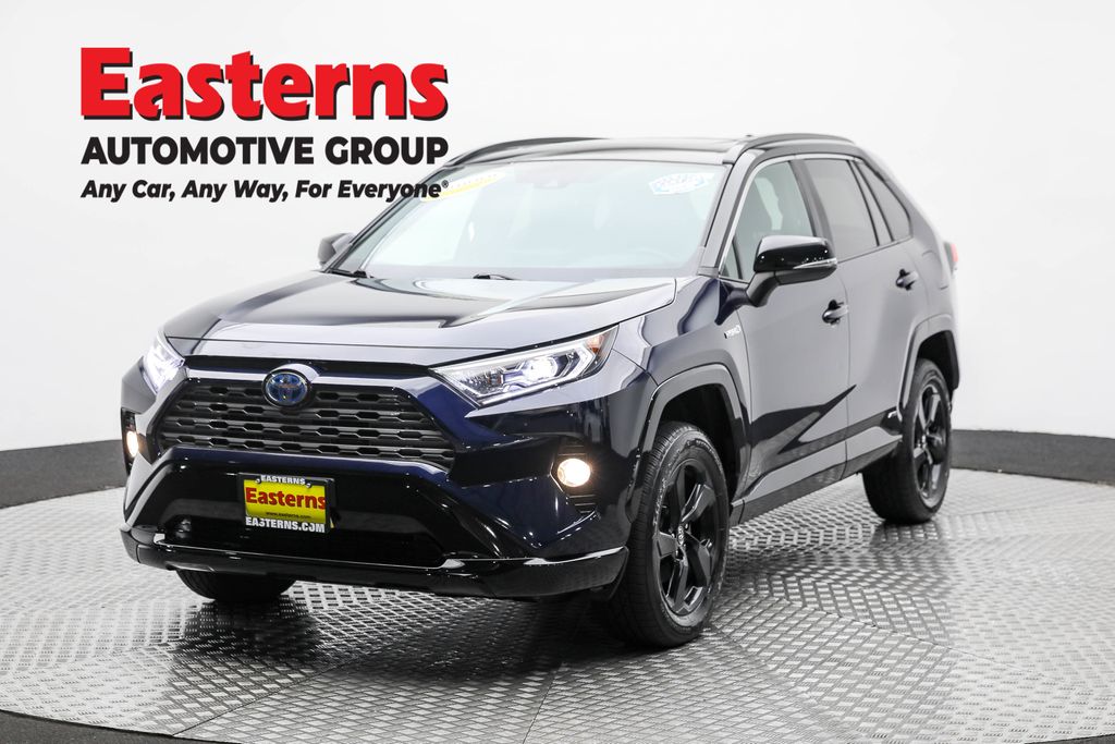 2020 Toyota RAV4 XSE's photo