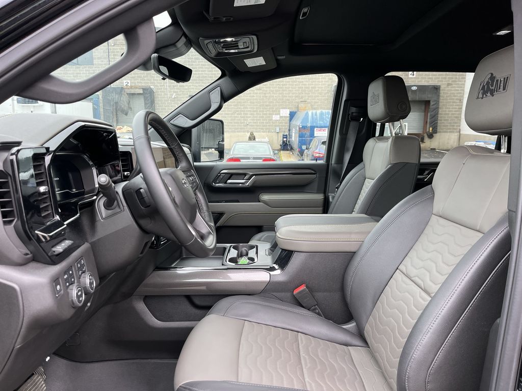 Thumbnail: 2024 Chevrolet Silverado 2500 - 11