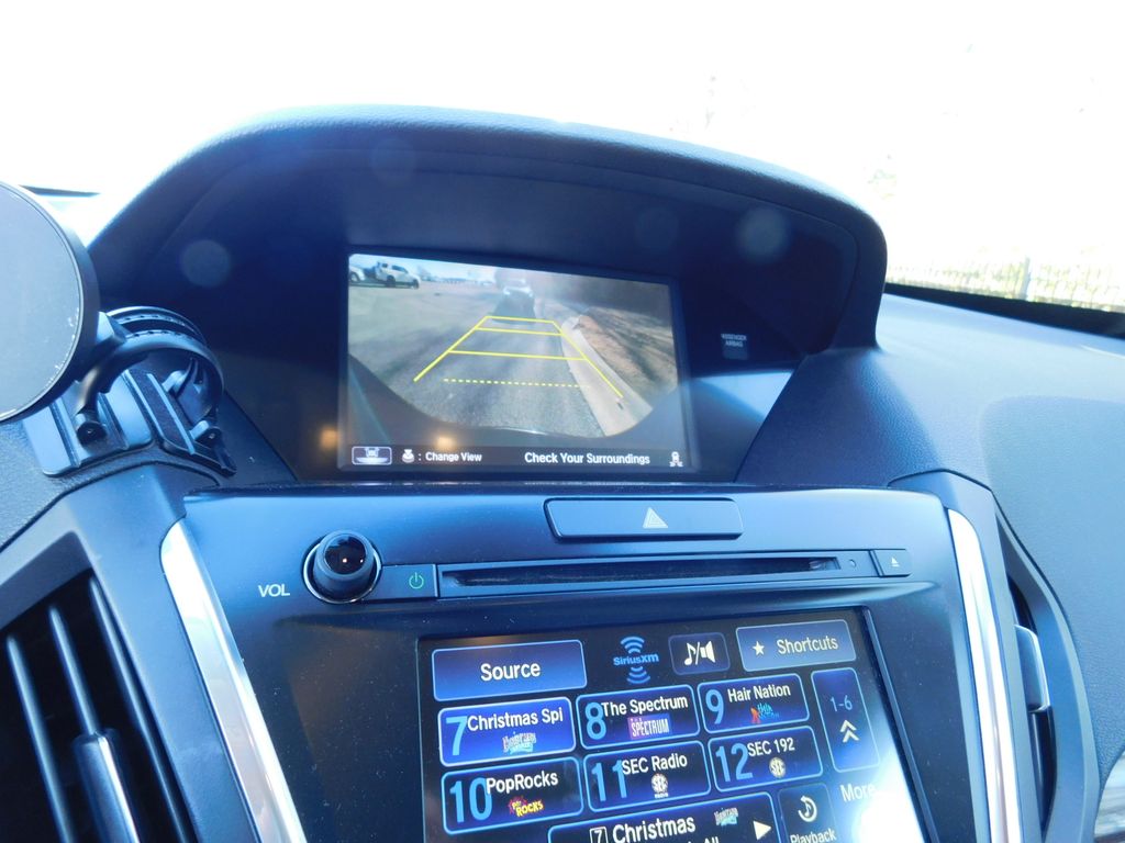 Thumbnail: 2017 Acura MDX - 11