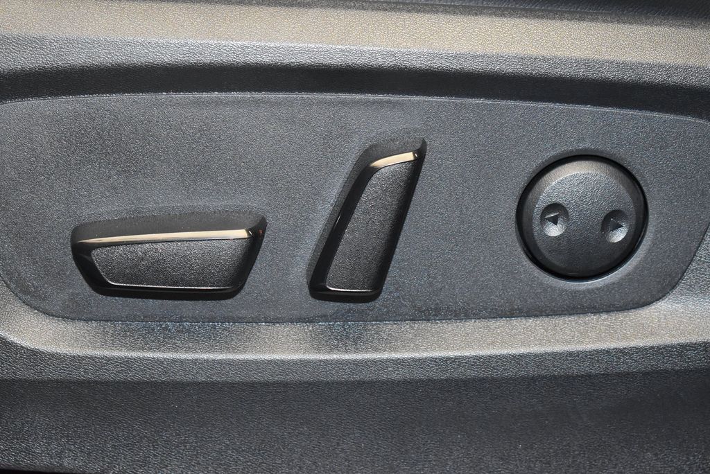 Thumbnail: 2023 Nissan Pathfinder - 14