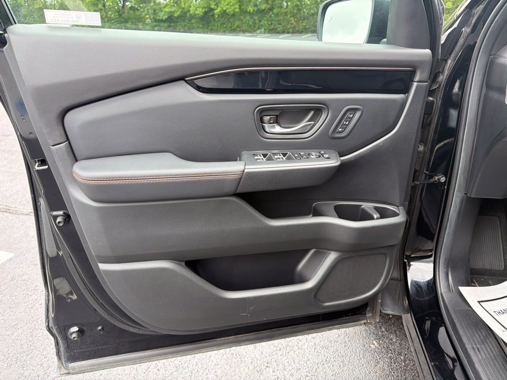 Thumbnail: 2024 Honda Pilot - 18