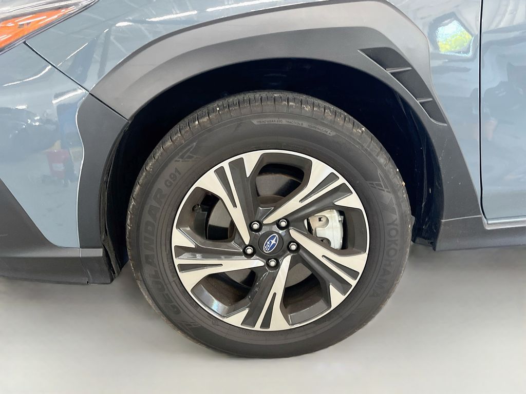 Used 2025 Blue Subaru Premium image 29