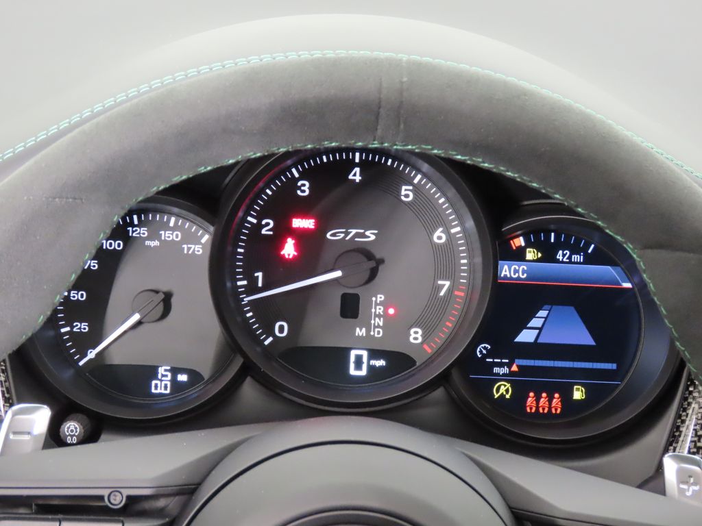 Thumbnail: 2026 Porsche Macan - 18