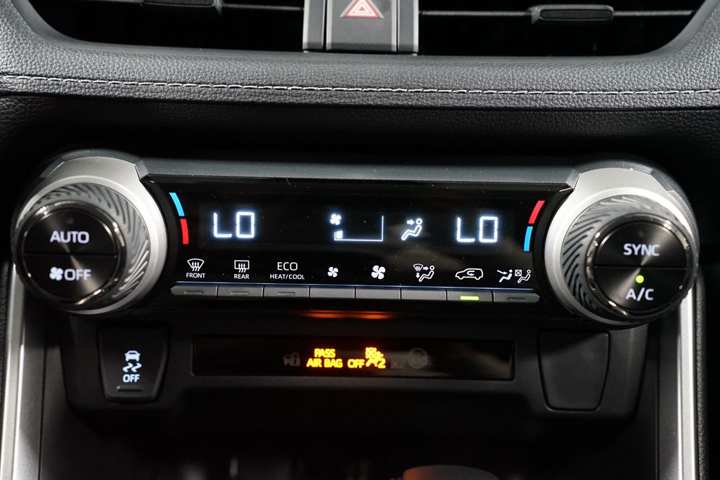 Thumbnail: 2025 Toyota RAV4 - 20