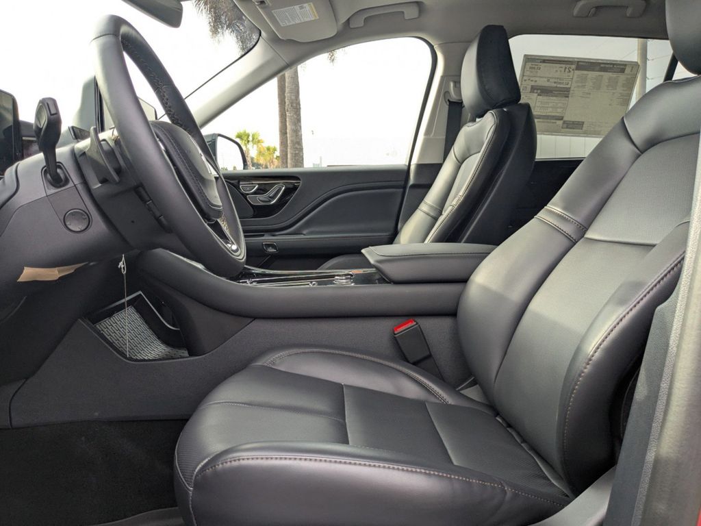 2025 Lincoln Aviator Premiere