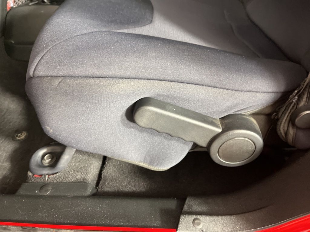 Thumbnail: 2017 Jeep Wrangler - 21