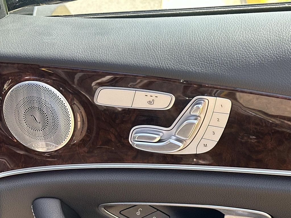 Thumbnail: 2023 Mercedes-Benz E-Class - 20