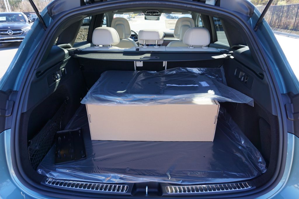 Thumbnail: 2026 Mercedes-Benz GLC - 18