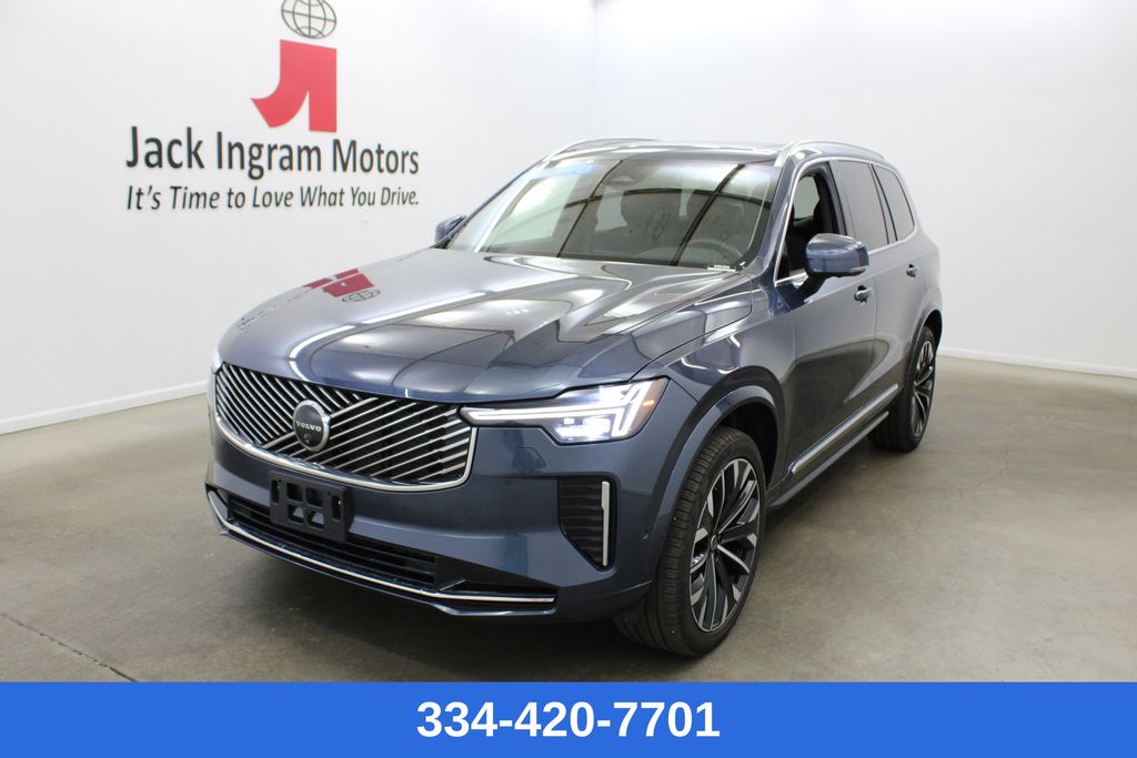 2025 Volvo XC90 B6 Plus Bright Theme 7-Passenger AWD