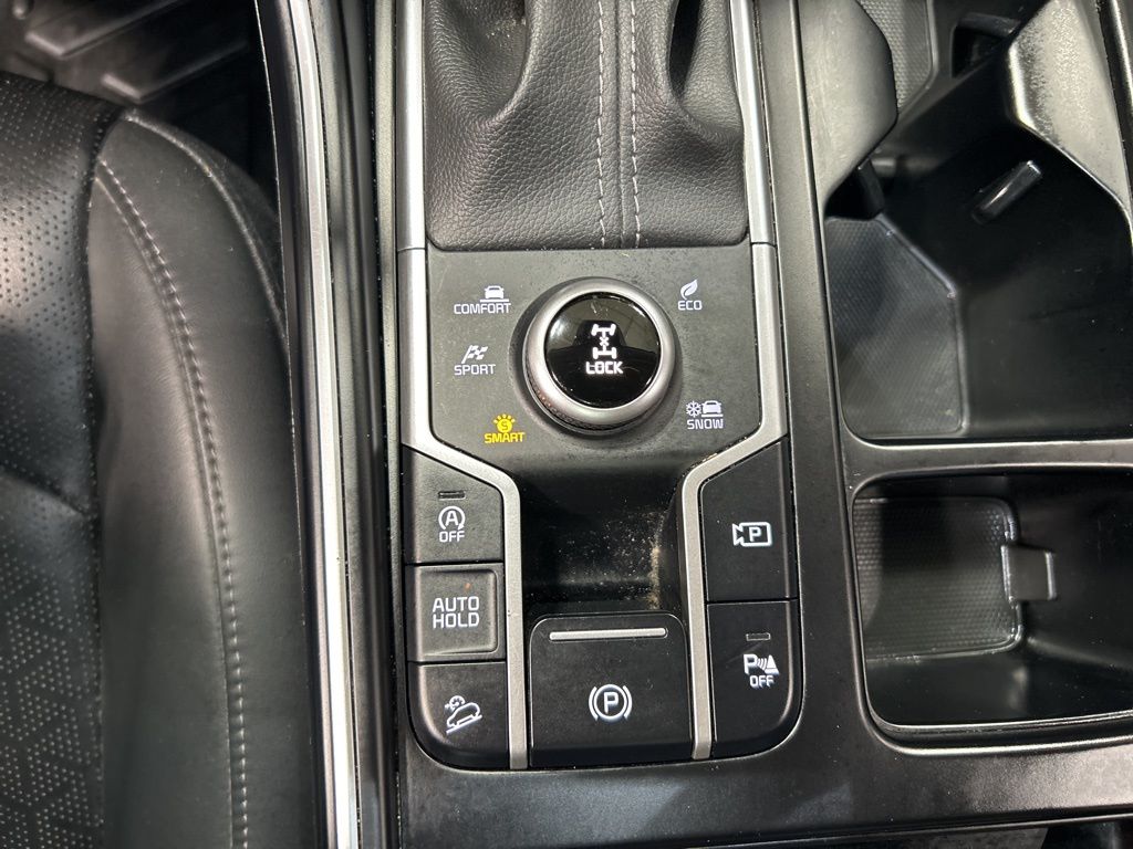 used 2023 Kia Sorento car, priced at $28,591