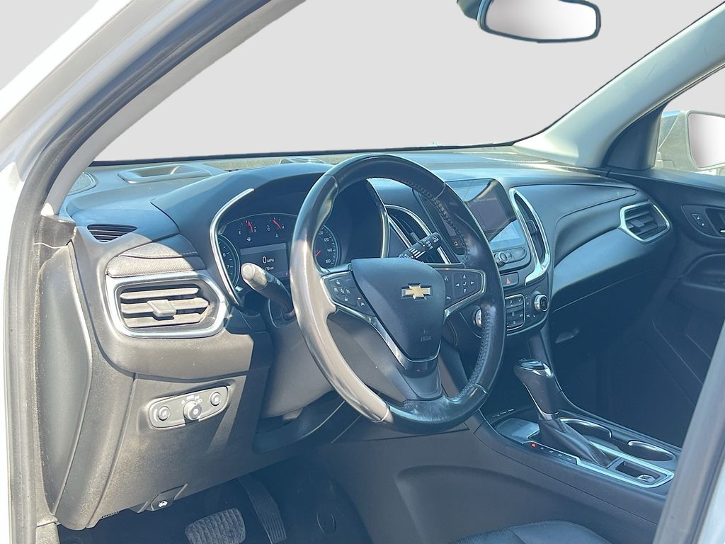 Used 2020 Silver Chevrolet Premier image 9
