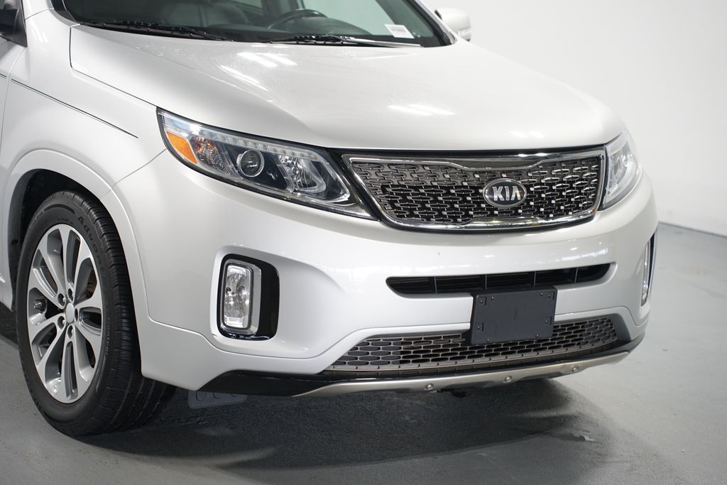 Thumbnail: 2014 Kia Sorento - 4