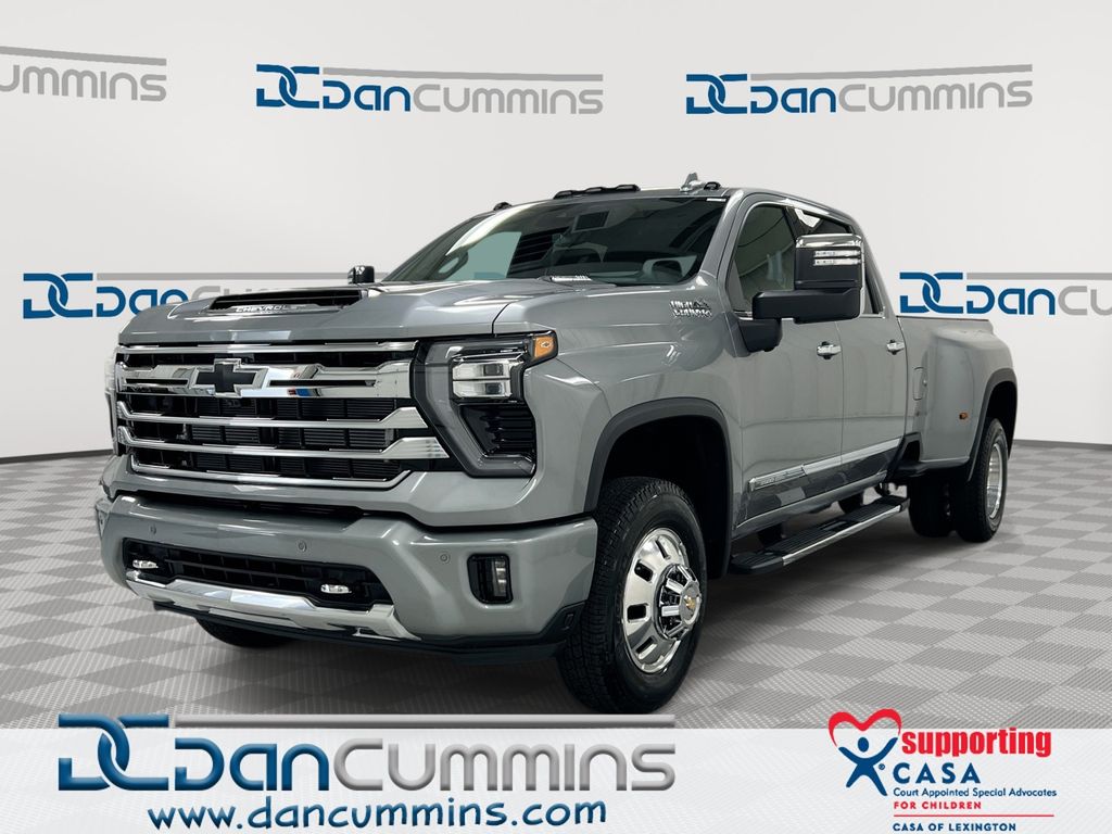 Sterling Gray Metallic 2026 Chevrolet Silverado 3500HD Pickup Truck Four-Wheel Drive Automatic