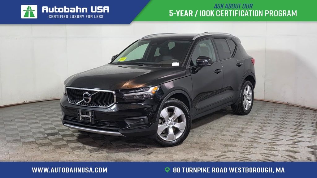 2021 Volvo XC40 T5 Momentum AWD