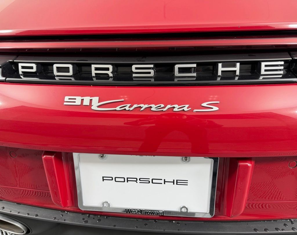 Thumbnail: 2025 Porsche 911 - 14