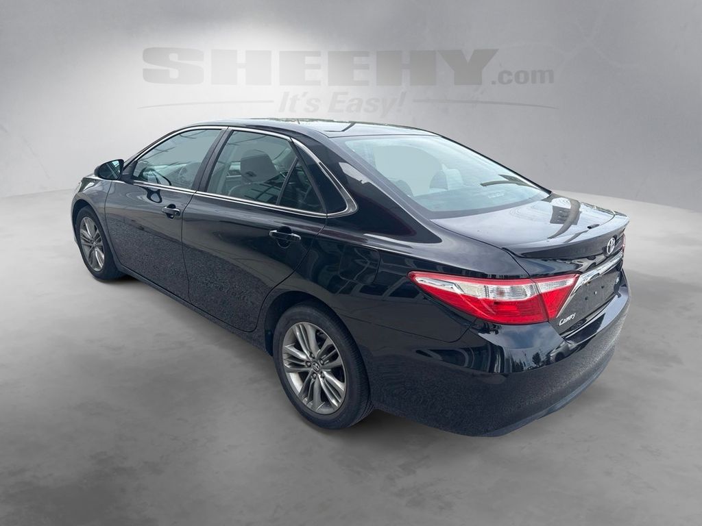 Used 2016 Black Toyota SE image 12